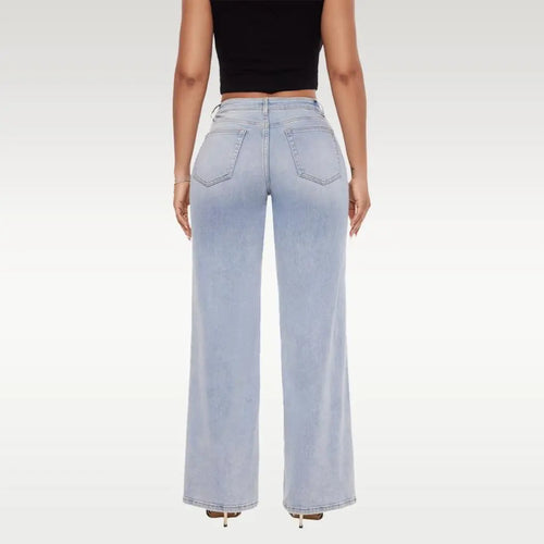 Wide-leg jeans fit detail
